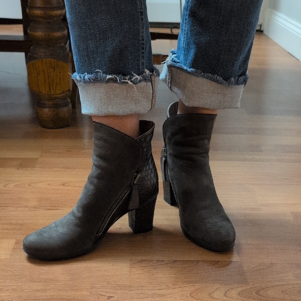 Bueno Charcoal Heeled Boots